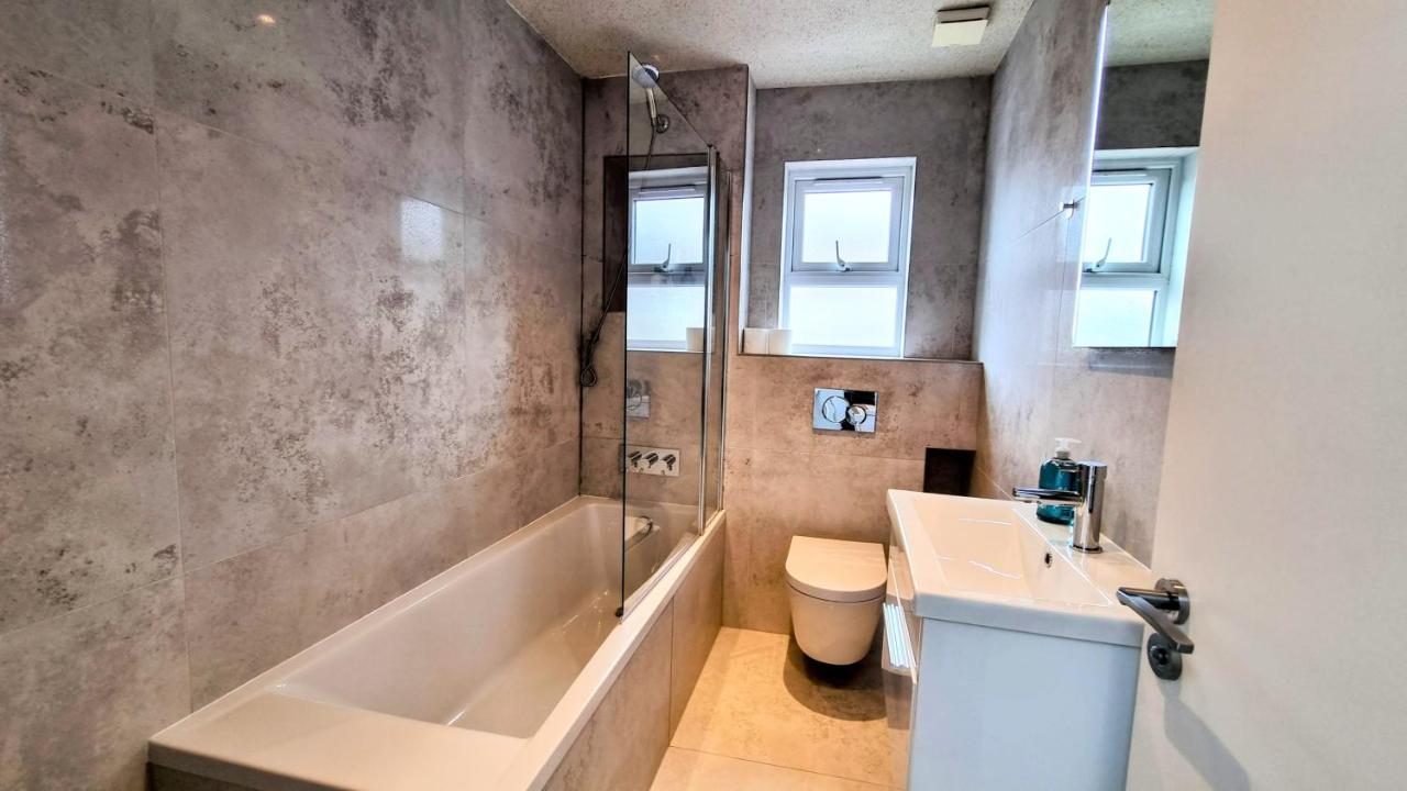 Surbiton Luxury Garden House 19 Villa Eksteriør billede